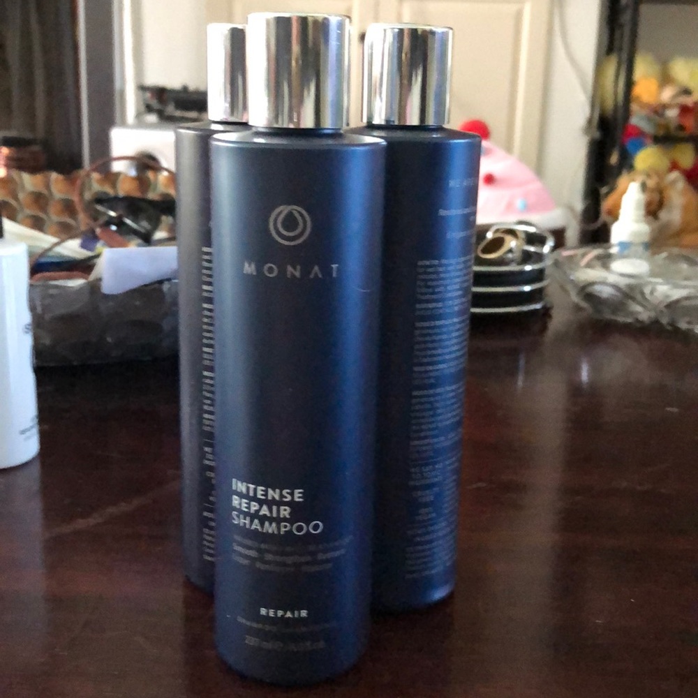 Monat Shampoo